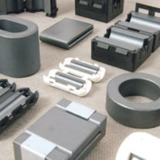 磁性材料达到饱和磁感应强度需要满足哪些条件