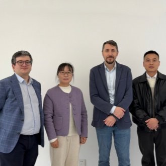 热烈欢迎俄罗斯客户来我司考察洽